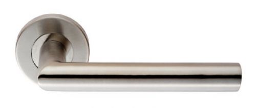 Click Here To Enlarge This Photo Of CSL1192SSS - Carlisle Brass Eurospec 19mm Mitred Lever on Round Rose &lpar;G304&rpar; Satin Stainless Steel