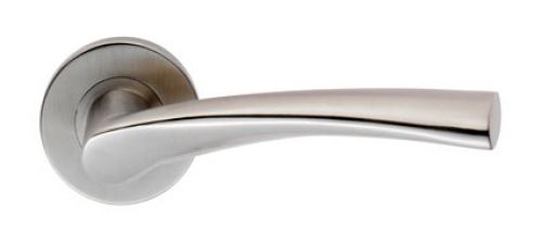 Click Here To Enlarge This Photo Of CSL1121SSS - Carlisle Brass Eurospec 'Breeze' Designer Lever on Round Rose &lpar;G304&rpar; Satin Stainless Steel