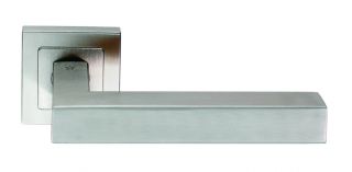 SSL1401SSS - Carlisle Brass Eurospec 'Alvar' Designer Lever on Square Rose &lpar;G304&rpar; Satin Stainless Steel