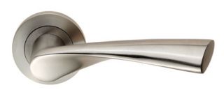SWL1121SSS - Carlisle Brass Eurospec 'Breeze' Designer Lever on Round Rose &lpar;G304&rpar; Satin Stainless Steel