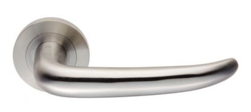 Click Here To Enlarge This Photo Of SWL1135SSS - Carlisle Brass Eurospec 'Luenza' Designer Lever on Round Rose &lpar;G304&rpar; Satin Stainless Steel