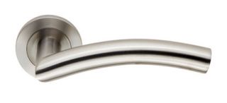 SWL1196SSS - Carlisle Brass Eurospec 'Dresda' Designer Lever on Round Rose &lpar;G304&rpar; Satin Stainless Steel