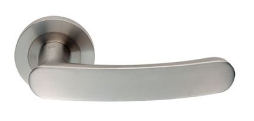 Click Here To Enlarge This Photo Of SWL1132SSS - Carlisle Brass Eurospec 'Berlino' Designer Lever on Round Rose &lpar;G304&rpar; Satin Stainless Steel