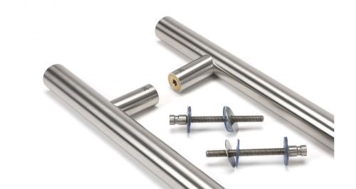 Click Here To Enlarge This Photo Of 50229 From The Anvil Satin SS &lpar;316&rpar; 900mm T Bar Handle B2B Fix 32mm dia&period;