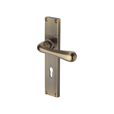 Click Here To Enlarge This Photo Of RR3000-AT Heritage Brass Charlbury Reeded Backplate Lever Lock Antique Brass finish