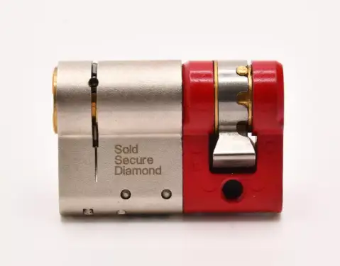 Click Here To Enlarge This Photo Of Ultion Plus with ALPS Technology Euro Profile Single Cylinder 40mm &lpar;30&sol;10&rpar; British Standard Kitemarked TS007 3&ast; &lpar;ULT3ES3010&rpar;
