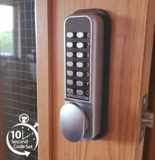 BORG Locks BL2001 ECP SC Light Duty Digital Lock with Easicode Pro Coding Chamber &lpar;60mm Latch&rpar; - Satin Chrome
