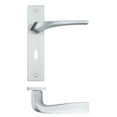 RM061SC - Zoo Hardware Rosso Maniglie 'Aries' Lever Lock &lpar;57mm c&sol;c&rpar; on Backplate &lpar;190x42mm&rpar; Satin Chrome