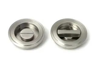 52514 From The Anvil Satin Marine SS &lpar;316&rpar; 60mm Art Deco Round Pull - Privacy Set